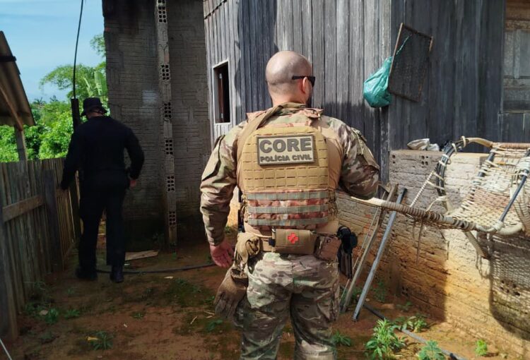 Operação nacional contra tráfico de armas prende quatro pessoas e apreende menores no Acre