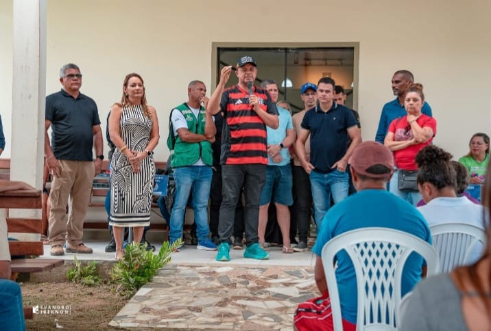 Prefeito e vice de Mâncio Lima seguem juntos na gestão, mesmo com lados opostos para eleição de 2026