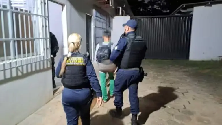 Adolescente de 13 anos é apreendido após ameaçar explodir escola e matar professora em Rio Branco