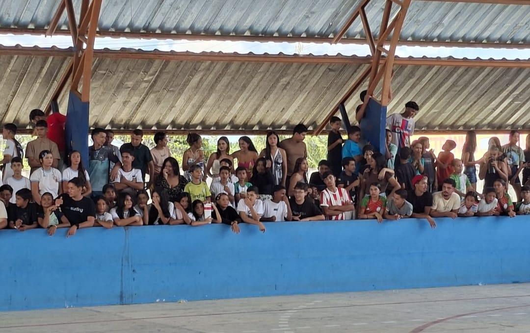 Torcedores comparecem em peso nos Jogos Escolares 2026 em Mâncio Lima