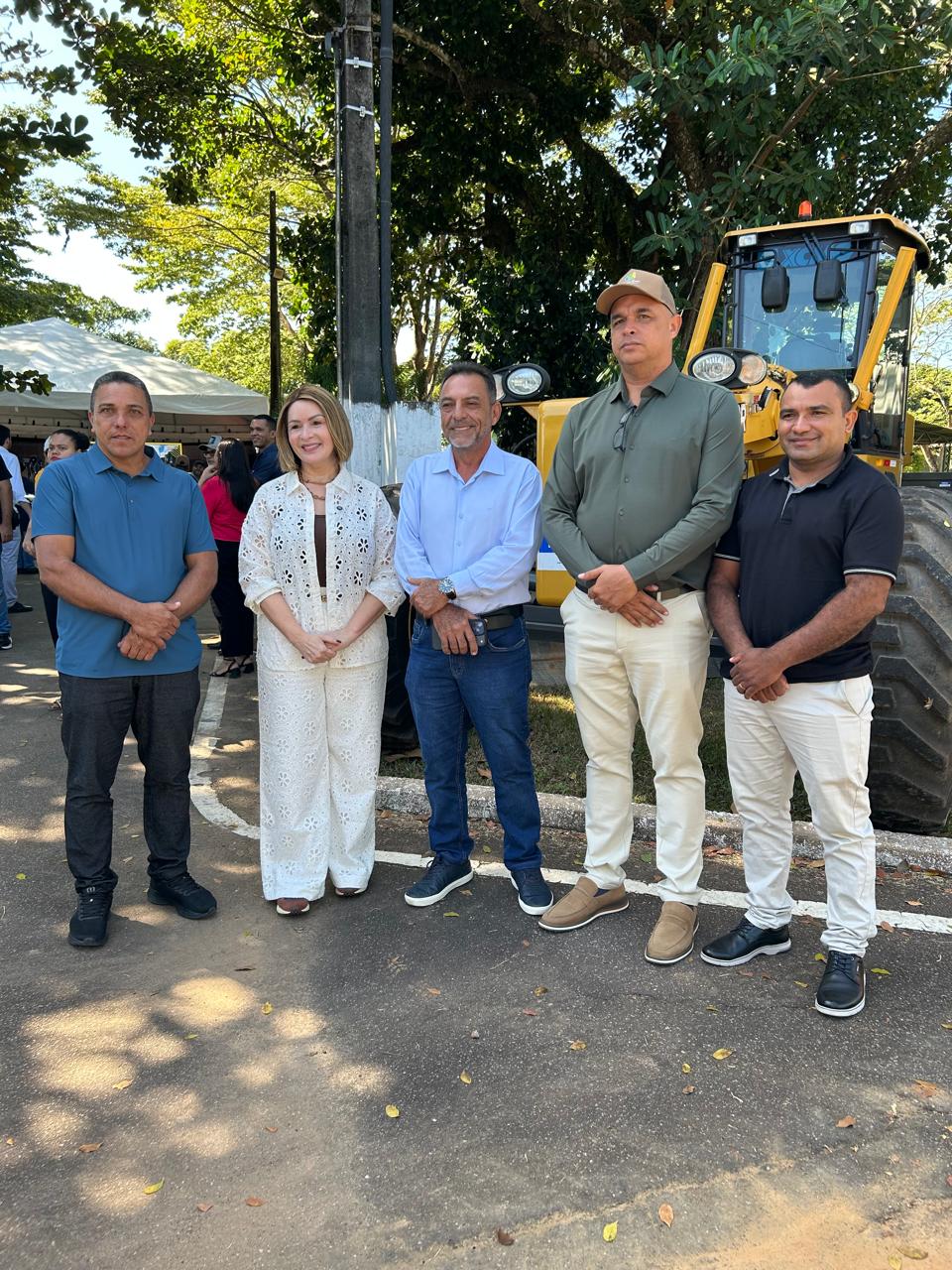 Vereador Amozildo Gonçalves participa da entrega de máquinas do Programa Inova Acre