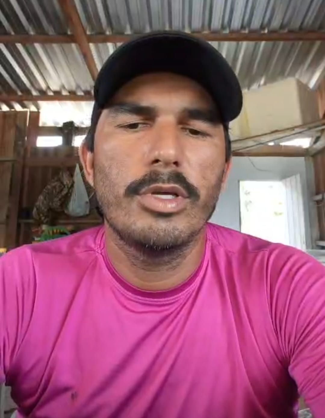 MORADOR FAZ APELO POR MAIS CONSCIENTIZAÇÃO E PEDE QUE POPULAÇÃO AJUDE A MANTER MÂNCIO LIMA LIMPA