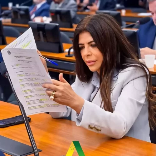 Antônia Lúcia conta sua versão sobre processo que culminou com sua condenação no Acre: “Não tem procedência”