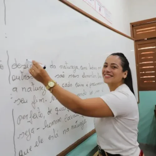 Governador Gladson Cameli manda secretaria de Educação convocar aprovados em processo seletivo