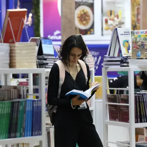 Maioria no país, alunos mais pobres têm menor aprendizado em leitura