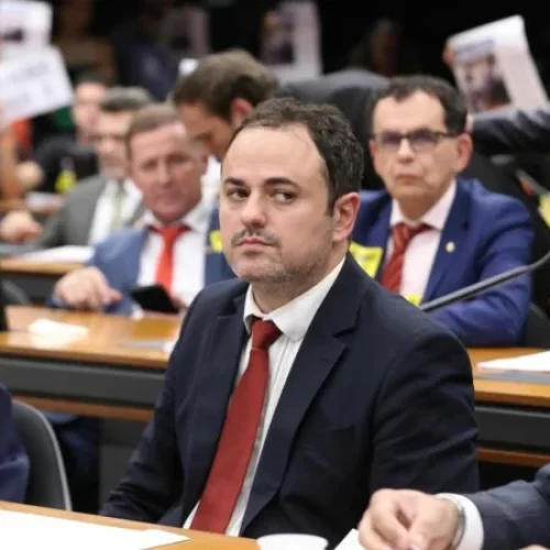 Glauber Braga diz que fará greve de fome contra cassação de mandato