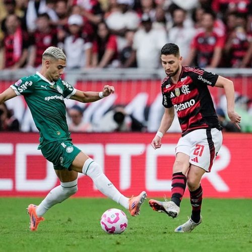 Conmebol inicia venda de ingressos da final da Libertadores entre Palmeiras e Flamengo; preços variam de R$ 511 a R$ 1.721