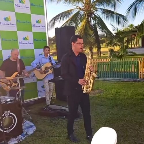 Elton da Pesca: presidente da Colônia de Pescadores revela talento no saxofone