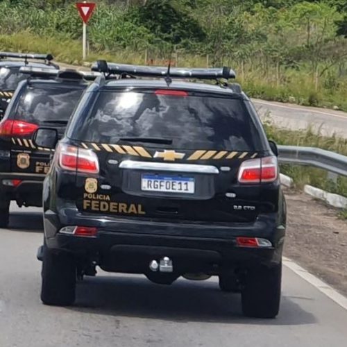 PF cumpre mandados e prende vereador em operações que investigam crimes eleitorais