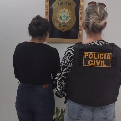 Mulher é presa pela Polícia Civil por uso de documento falso ao tentar autorização para visita em presídio de Rio Branco