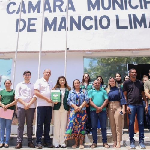 Investindo quase R$ 9,2 milhões, Governo do Acre, por meio do ITERACRE, leva regularização fundiária a Mâncio Lima