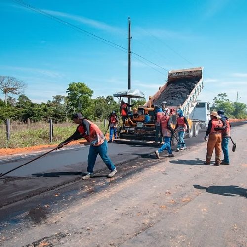 Prefeito Zé Luiz reforça compromisso com a zona rural e inaugura asfalto no Pentecostes