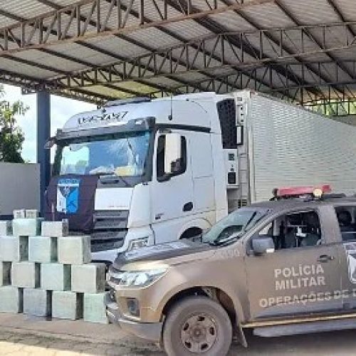 Operação descobre 500 kg de cocaína escondida em carga de carne; caminhão saiu de Boca do Acre