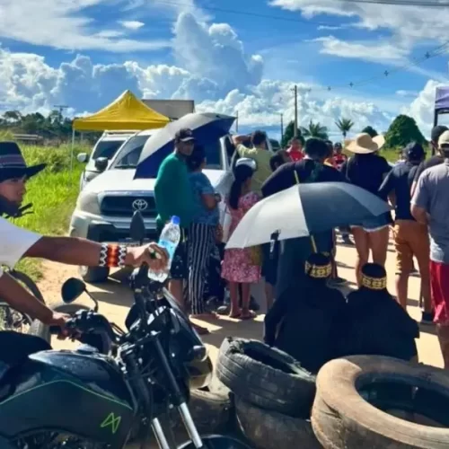 Em Feijó, manifestantes ameaçam fechar órgãos públicos e falam em “sequestrar” diretor de hospital para pressionar governo