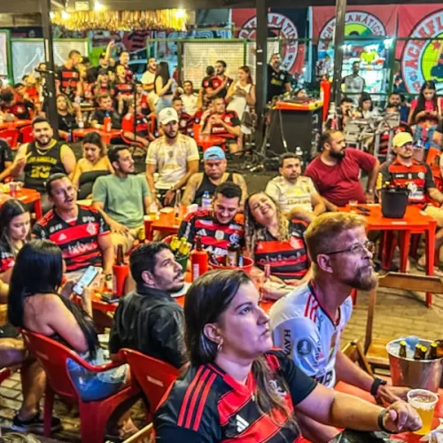 Consulado do Flamengo no Acre lota ônibus e abre mais 40 vagas em 2º veículo