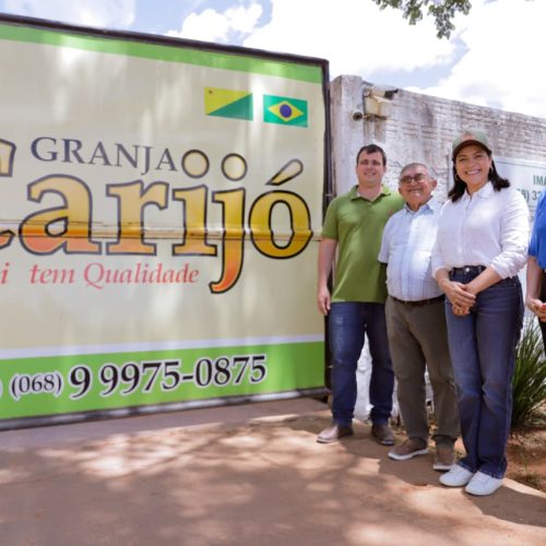 Em visita à Granja Carijó, Mailza destaca geração de emprego e fortalecimento da economia acreana