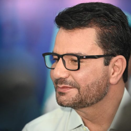 “Estão pensando na reeleição”, diz Gladson sobre saída de deputados da base na Aleac