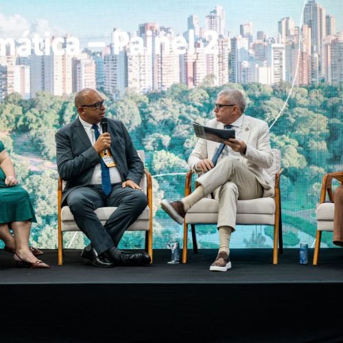 Prefeito Zé Luiz participa de painel sobre clima e finanças públicas no FinanCidades 2026 em Brasília