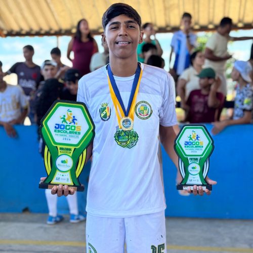 Jovem destaque dos Jogos Escolares de Mâncio Lima vai fazer teste no Santa Cruz em Rio Branco
