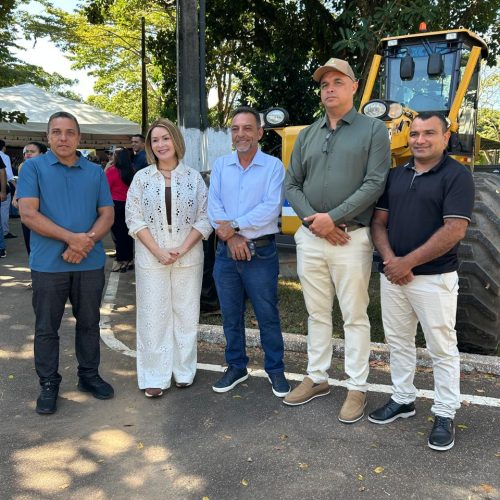 Vereador Amozildo Gonçalves participa da entrega de máquinas do Programa Inova Acre