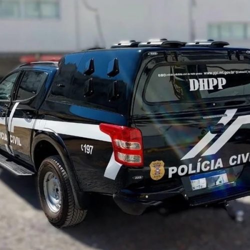 Pai espanca filha de 12 anos até a morte após ver conversa com garoto