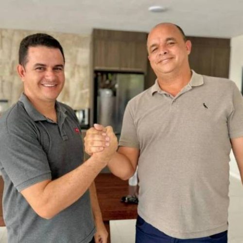 Juíza afasta acusações de abuso de poder e livra prefeito e vice de Mâncio Lima de cassação