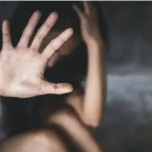 Quatro jogadores do Vasco do Acre são denunciados por estupro coletivo em alojamento do clube