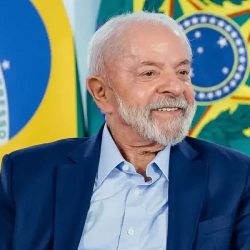‘Todes’, ‘elu’: Lula sanciona lei que proíbe linguagem neutra nos governos