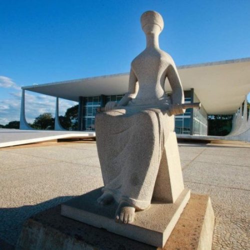 Polícia Civil prende homem por ameaça a ministros e servidores do STF
