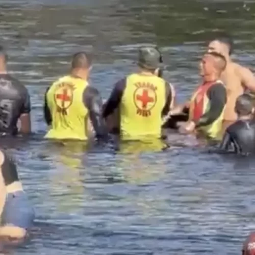 Banhistas ignoram área de risco e quase se afogam no Igarapé Preto