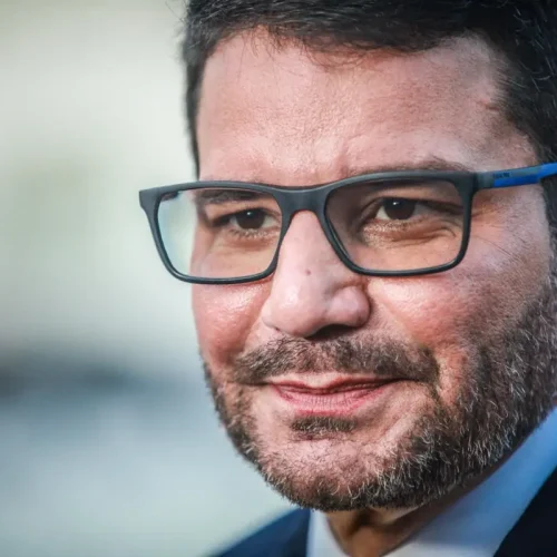 STJ retomará julgamento de Gladson no dia 15 de abril, após renúncia do mandato