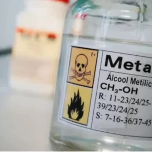 Metanol em bebida: após mortes, ministério faz alerta a hospitais