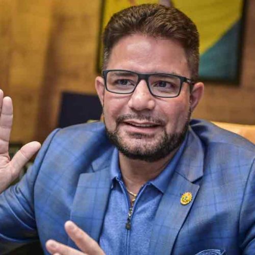 Gladson está incomodado com “corpo mole” de secretários e convoca reunião para puxão de orelhas