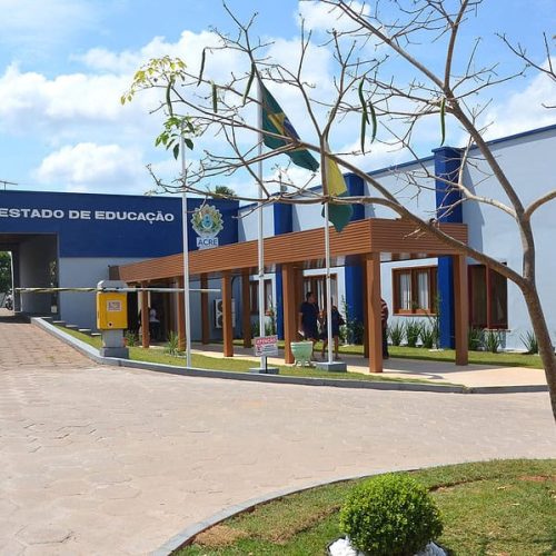 Educação suspende efeitos de decisões judiciais de candidatos em concurso