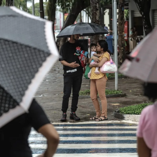 Frente fria derruba temperaturas e provoca chuvas intensas no Acre, mas sem típica friagem, prevê Friale
