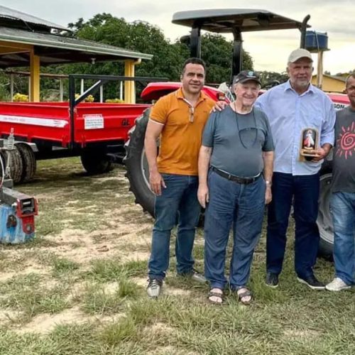 Senador Petecão visita Fazenda da Esperança em Mâncio Lima, mas não se encontra com prefeito