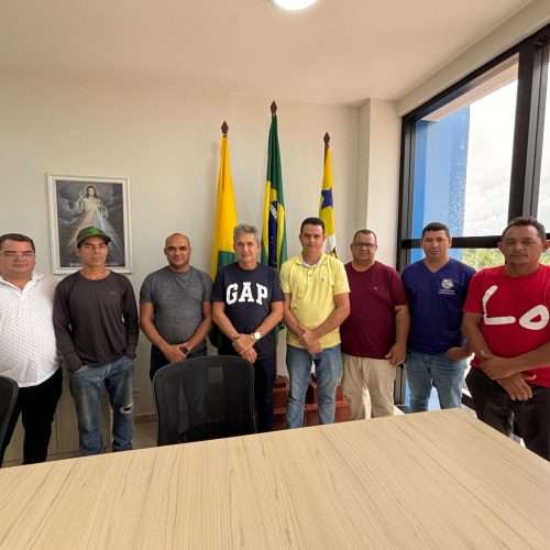Ex-prefeito Deda visita Mâncio Lima e discute parcerias com a Prefeitura