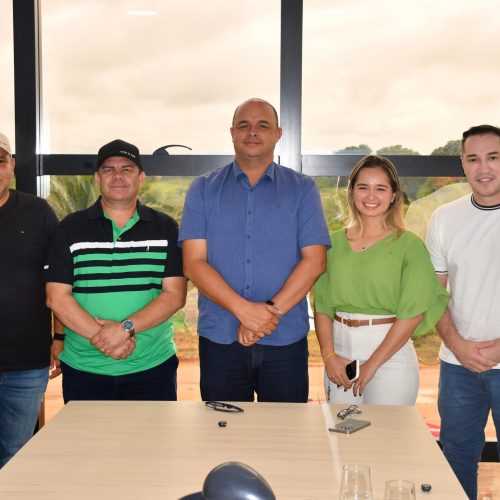 Vereadores do Podemos acompanham visita do Secretário de Esporte do Estado do Acre ao prefeito Zé Luiz em Mâncio Lima