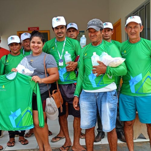 Meio Ambiente: Catadores de Mâncio Lima recebem novos uniformes e materiais de higiene