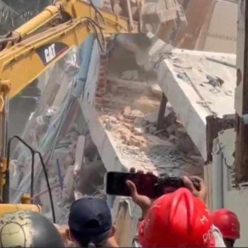 Passa de três mil o número de mortos após o terremoto de magnitude 7.7 em Mianmar.