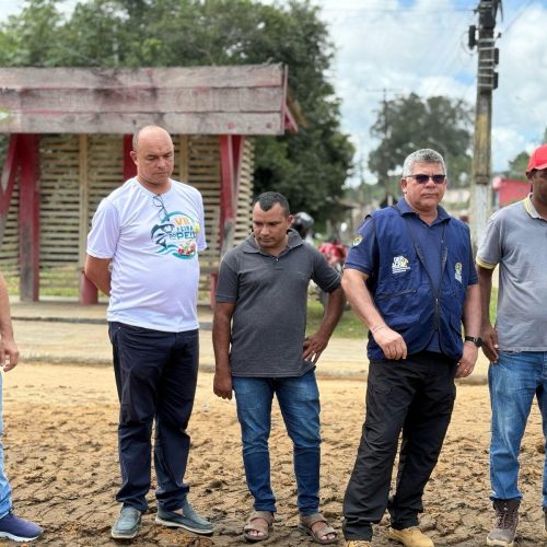 Vereador Amozildo acompanha operação tapa-buraco em Mâncio Lima