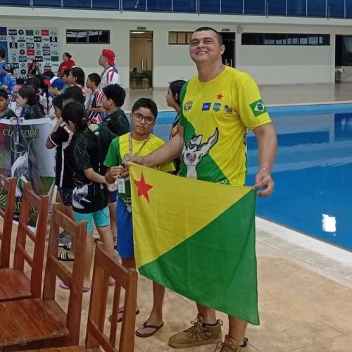 Aos 9 anos, acreano autista brilha e leva seis medalhas em torneio internacional de natação