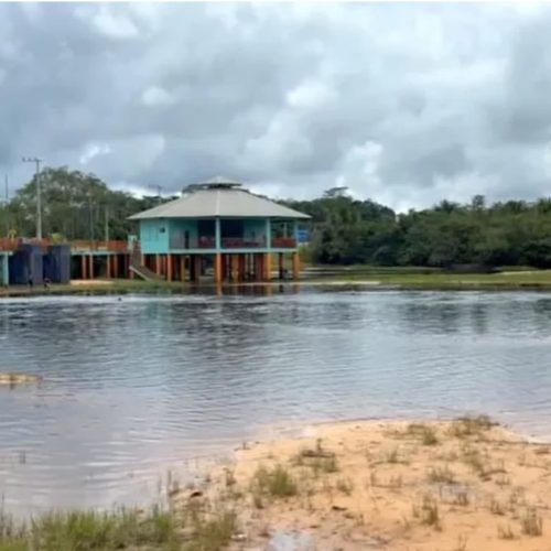 Pesca, lazer e tradição: Igarapé Preto atrai moradores e turistas em Cruzeiro do Sul