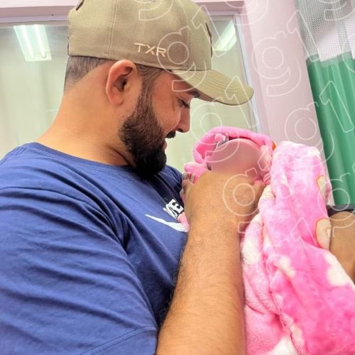 Bebê internada após queimadura tem parada cardíaca e é reanimada em MG: ‘no último minuto’