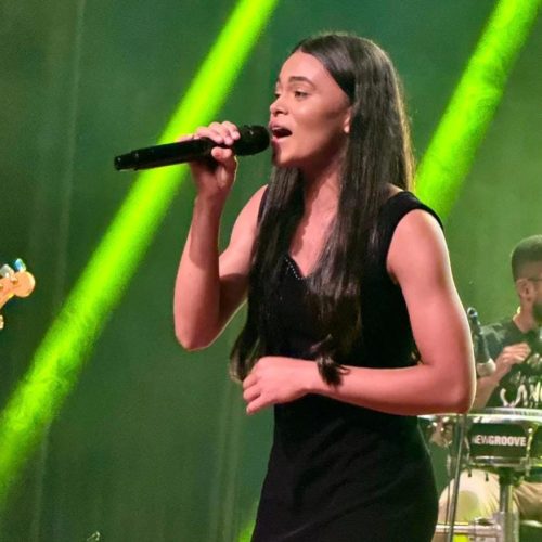 Estudante de Mâncio Lima é vice-campeã no Festival Estadual da Canção 2025