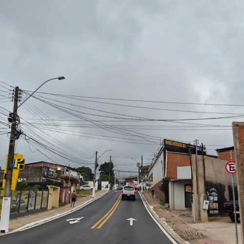 Frente fria avança pelo Brasil e muda cenário do tempo no Acre com tendência de menos chuvas