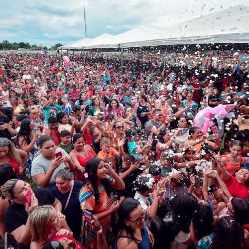 Prefeito Zé Luís promove Natal Solidário e leva alegria a mais de 6 mil pessoas