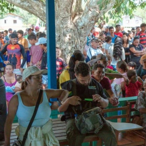 Natal Solidário leva alegria e esperança a centenas de famílias da zona ribeirinha de Mâncio Lima