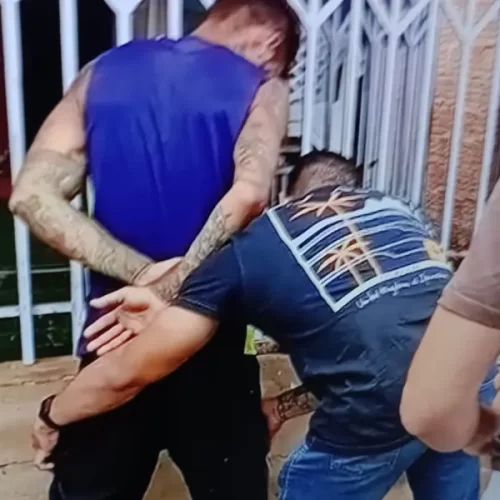 Acusado de tentativa de homicídio é mantido preso após audiência de custódia