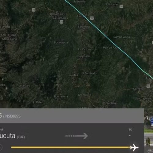 Avião cai com 15 pessoas a bordo na Colômbia; todos os ocupantes morreram